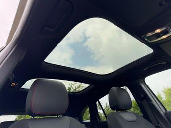 Mercedes-Benz EQA EQA 250 66KWH AMG Line Premium Auto Electric PAN ROOF/PARKTRONIC