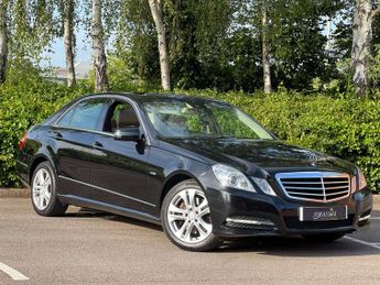 Mercedes E Class 2.1 E250 BlueEfficiency AvantGarde CDi Auto 4dr