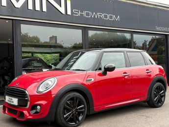 MINI John Cooper Works Cooper 1.5 JCW Sport Comfort / Navigation 5 door - FULL LEATHER 