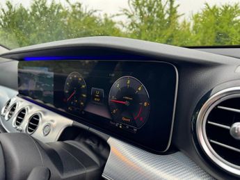 Mercedes-Benz E Class E220 D SE Auto Diesel Estate DIGITAL DASH/PARKTRONIC/LEATHER/SAT