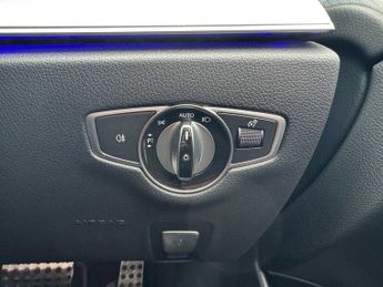 Mercedes-Benz E Class E220 D SE Auto Diesel Estate DIGITAL DASH/PARKTRONIC/LEATHER/SAT