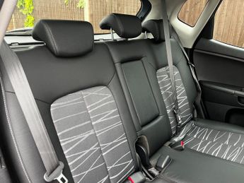 Kia Venga 4