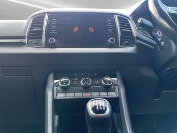 Skoda Karoq 1.5 TSI ACT SE Euro 6 (s/s) 5dr