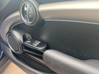 Mini Hatch 1.5 Cooper Exclusive Euro 6 (s/s) 3dr