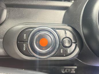 Mini Hatch 1.5 Cooper Exclusive Euro 6 (s/s) 3dr