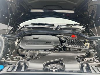 Mini Hatch 1.5 Cooper Exclusive Euro 6 (s/s) 3dr