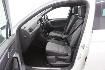 Volkswagen Tiguan R-LINE TDI 4MOTION DSG