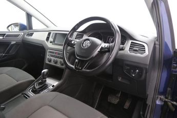 Volkswagen Golf SV SE TSI DSG
