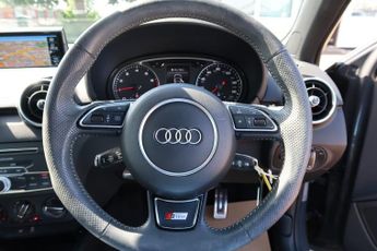Audi A1 SPORTBACK TFSI S LINE NAV