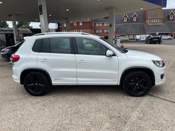 Volkswagen Tiguan 2.0 TDI BLUEMOTION TECH R LINE 4MOTION DSG