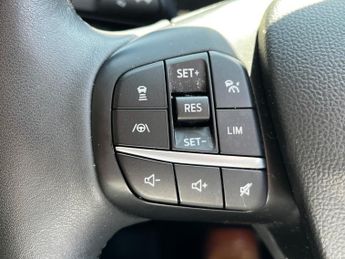 Ford Kuga TITANIUM FIRST EDITION