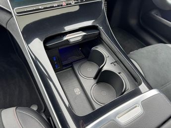 Mercedes-Benz EQE EQE 300 AMG Line Premium 90 KWH Auto Electric PAN ROOF/DISTRONIC