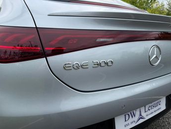 Mercedes-Benz EQE EQE 300 AMG Line Premium 90 KWH Auto Electric PAN ROOF/DISTRONIC