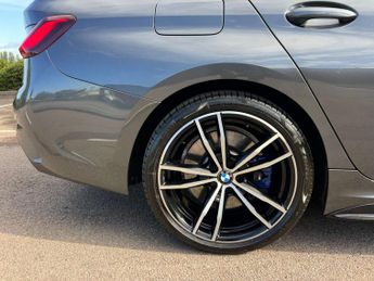BMW 3 Series 2.0 320D M Sport MHEV Auto 5dr