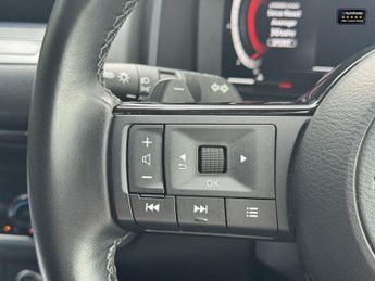 Nissan Qashqai 1.3 DIG-T MHEV N-Connecta SUV 5dr Petrol Hybrid XTRON Euro 6 (s/