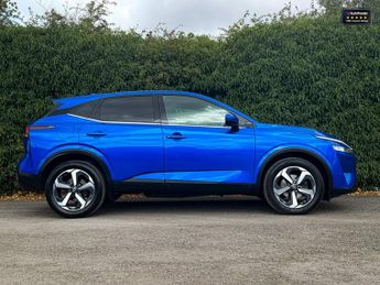 Nissan Qashqai 1.3 DIG-T MHEV N-Connecta SUV 5dr Petrol Hybrid XTRON Euro 6 (s/