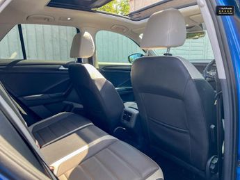 Volkswagen T-Roc 1.5 TSI GPF EVO Design SUV 5dr Petrol DSG Euro 6 (s/s) (150 ps)
