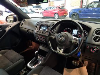 Volkswagen Tiguan R LINE TDI BLUEMOTION TECH 4MOTION DSG