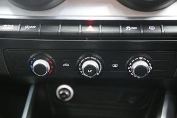 Audi Q2 TDI S LINE