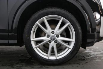 Audi Q2 TDI S LINE