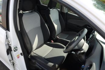 Toyota Yaris VVT-I ICON