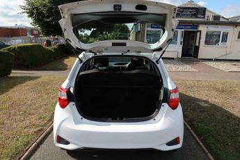 Toyota Yaris VVT-I ICON