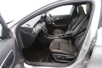 Mercedes-Benz GLA GLA 200 D 4MATIC AMG LINE EXECUTIVE