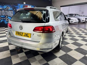 Volkswagen Passat 2.0 TDI BlueMotion Tech Highline DSG Euro 5 (s/s) 5dr