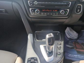 BMW 3 Series 2.0 320d M Sport Touring Auto xDrive Euro 5 (s/s) 5dr