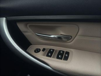 BMW 3 Series 2.0 320d M Sport Touring Auto xDrive Euro 5 (s/s) 5dr