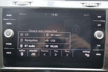 Volkswagen Golf E-GOLF