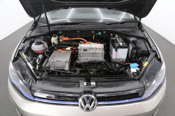 Volkswagen Golf E-GOLF