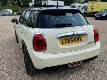 Mini Hatch 1.5 Cooper Auto Euro 6 (s/s) 5dr