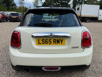 Mini Hatch 1.5 Cooper Auto Euro 6 (s/s) 5dr