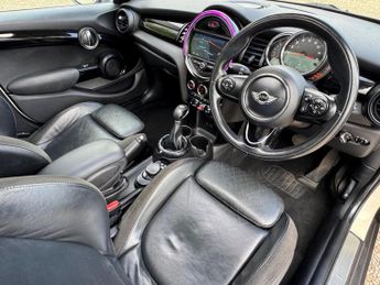 Mini Hatch 1.5 Cooper Auto Euro 6 (s/s) 5dr