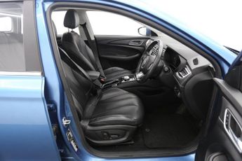 MG MG5 61.1kWh Exclusive Long Range Auto 5dr