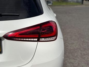 Mercedes-Benz A Class 1.5 A180d Sport (Executive) 7G-DCT Euro 6 (s/s) 5dr