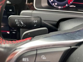 Volkswagen Golf 2.0  TSI GTI DSG