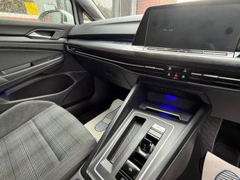 Volkswagen Golf 1.4 TSI 13kWh GTE DSG Euro 6 (s/s) 5dr