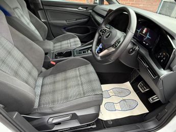 Volkswagen Golf 1.4 TSI 13kWh GTE DSG Euro 6 (s/s) 5dr