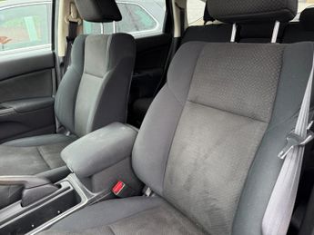 Honda CR-V I-VTEC SE PLUS NAVI AUTOMATIC
