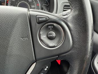Honda CR-V I-VTEC SE PLUS NAVI AUTOMATIC