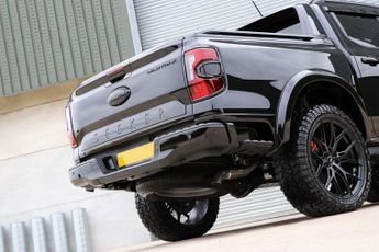 Ford Ranger Brand new WILDTRAK 2.3  MHEV plug in hybrid styled at seeker