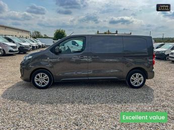 Vauxhall Vivaro AUTO SWB L1H1 3100 Elite Air Con Alloys Sensors EU