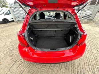 Toyota Yaris 1.5 VVT-h Icon E-CVT Euro 6 5dr