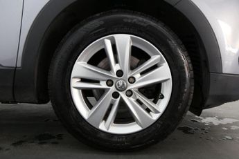 Vauxhall Grandland X 1.2 Turbo SE Premium Auto Euro 6 (s/s) 5dr