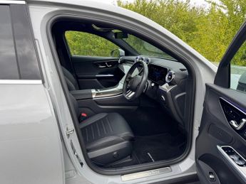 Mercedes-Benz GLC GLC 220 D MHEV 4Matic AMG Line Coupe Auto MEMORY SEATS/PARKTRONI