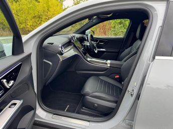 Mercedes-Benz GLC GLC 220 D MHEV 4Matic AMG Line Coupe Auto MEMORY SEATS/PARKTRONI