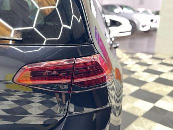Volkswagen Golf Golf R Hatchback 1 Automatic Petrol