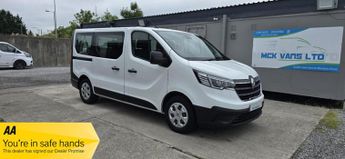 Renault Trafic SL28 BUSINESS 9 SEATER MINIBUS 2.0 DCI 150 EU6